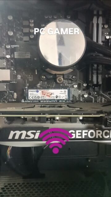 Nós da Reconectcell Assistência Técnica Informática recebemos do cliente, residente no bairro Mogilar – Mogi das Cruzes, um PC Gamer que estava desligando após aproximadamente 20 minutos de uso.🔍 Após análise completa, identificamos que o problema era causado por superaquecimento, especialmente na placa de vídeo e no sistema de Water Cooler.Para garantir desempenho máximo e temperatura sempre estável, realizamos:🛠️ Manutenção Executada✔️ Limpeza Térmica completa com validade de 12 meses, incluindo placa-mãe, processador, placa de vídeo e radiador do Water Cooler.
✔️ Limpeza e reaplicação de pasta térmica de alta performance.
✔️ Correção do fluxo de ar interno, instalando 6 Fans RGB para aumentar a refrigeração e manter a temperatura ideal mesmo em jogos pesados.
✔️ Revisão geral de cabos e otimização interna do gabinete.🔥 Resultado: PC com excelente ventilação, temperatura controlada e desempenho impecável.🖥️ Configuração Final – PC GAMER- Processador: AMD Ryzen 7 5800X – 8-Core
- Memória RAM: 32GB (uso médio 9%)
- SSD NVMe: 1TB (saúde 98%)
- Placa de Vídeo: NVIDIA GeForce RTX 4070 – temperatura 41°C após otimização
- Water Cooler: Radiador 240mm com fluxo térmico restaurado💨 O PC ficou extremamente estável e silencioso, pronto para rodar jogos e aplicações em alto desempenho sem risco de desligamentos.📍 Atendemos Mogi das Cruzes, região e Grande São Paulo.#Reconectcell #AssistenciaTecnica #PcGamer #ManutençãoDePC #LimpezaTérmica #MogiDasCruzes #Mogilar #Suzano #Poá #Itaquaquecetuba #AltoTietê #GrandeSP #Informática #WaterCooler #RTX4070 #Ryzen5800X #PcGamerBrasil #Tecnologia #RefrigeraçãoPC #jornaljundiaíagora #jornalasemana